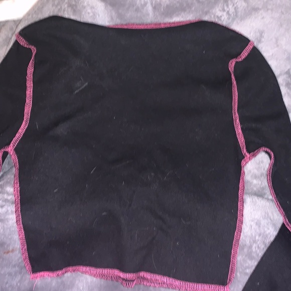SHEIN heart saftey pin long sleeve size small $10 - Picture 2 of 2